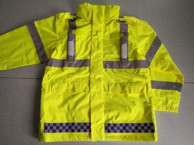 MLD-016     新款LED燈反光雨衣  交警執(zhí)勤防護(hù)雨衣